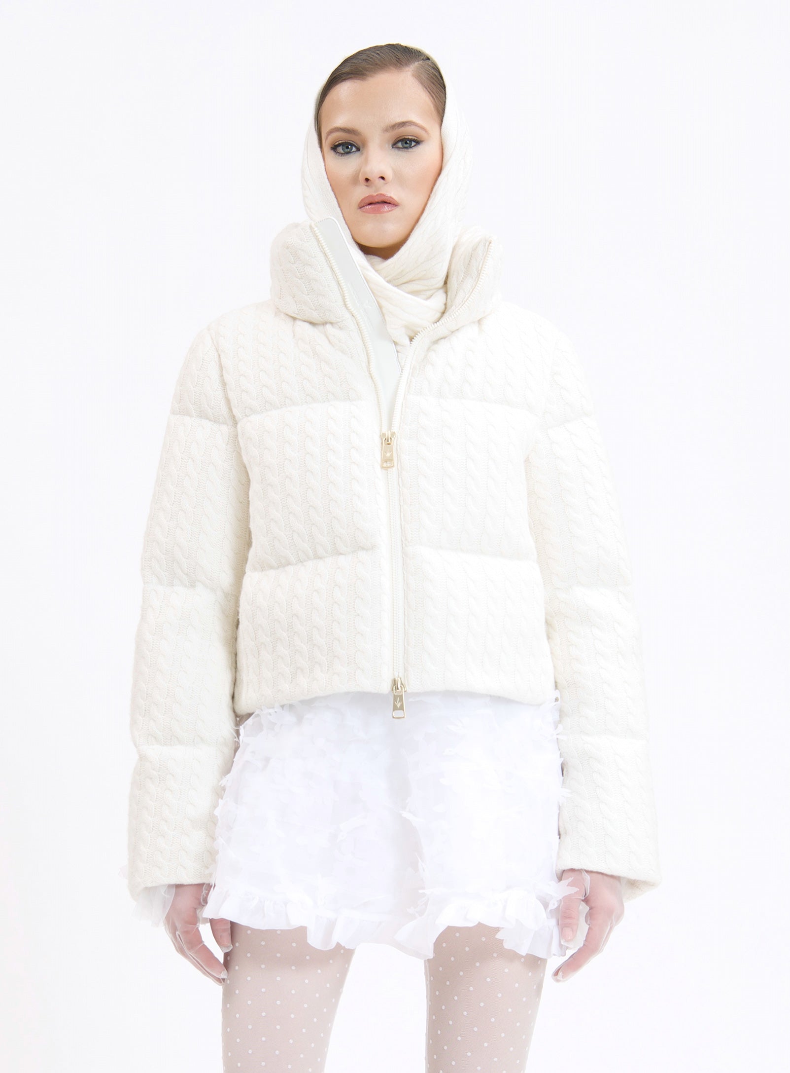 OXFORD CABLE KNIT CASHMERE | CABLE KNIT CASHMERE CROPPED PUFFER